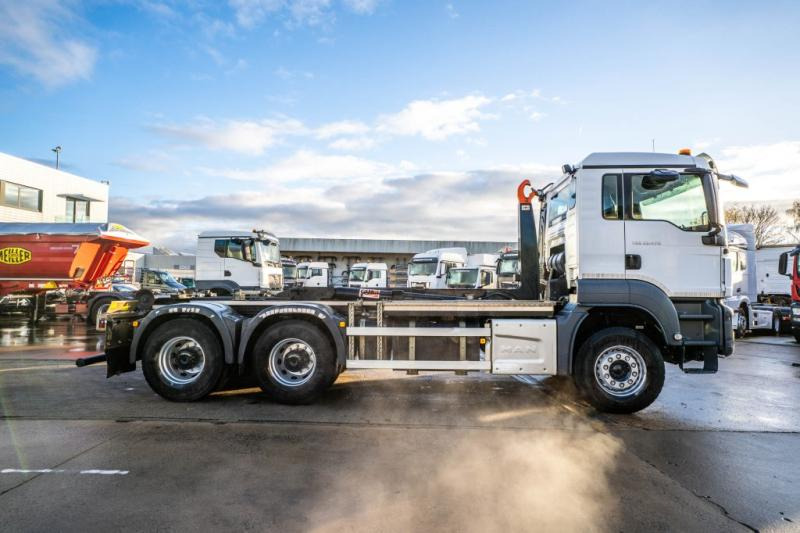 MAN TGS 33.470 BL - 64 456 KM - Camião polibenne: foto 3 MAN TGS 33.470 BL - 64 456 KM - Camião polibenne: foto 3