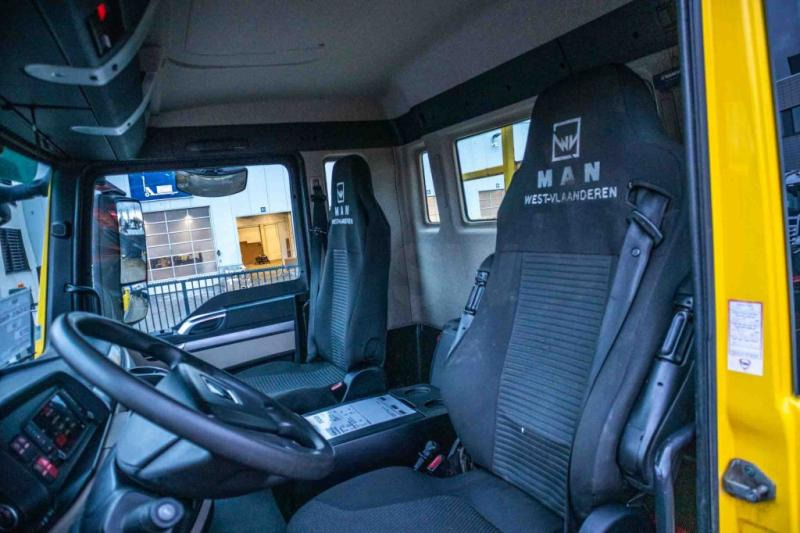 Fotografia de interior 2: Leasing de MAN TGS 35.460 BL - KENNIS 16R/3 MAN TGS 35.460 BL - KENNIS 16R/3