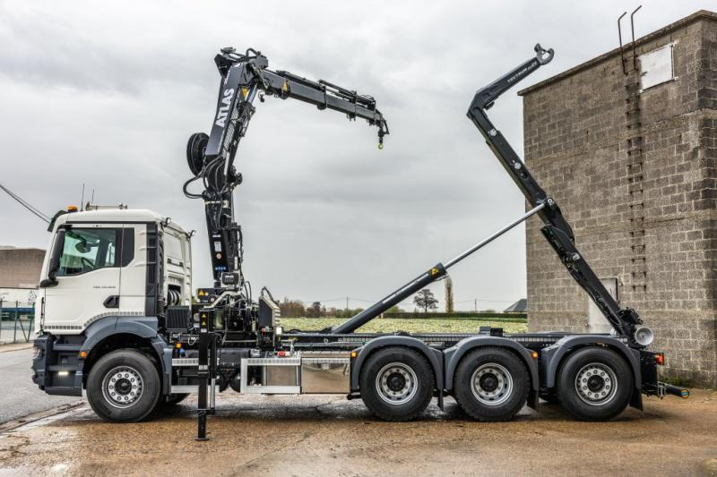 MAN TGS 35.520 BL - ATLAS 240.2E - Camião polibenne, Camião grua: foto 2 MAN TGS 35.520 BL - ATLAS 240.2E - Camião polibenne, Camião grua: foto 2