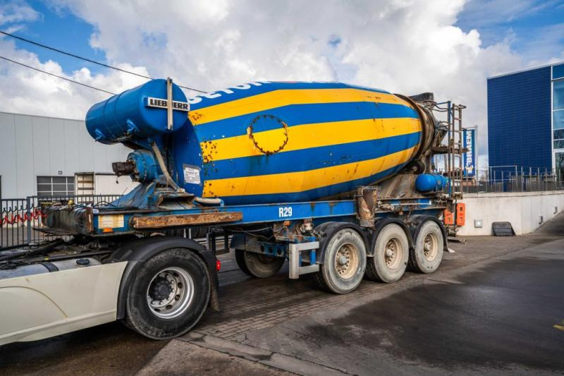 MULLER BETON MIXER/MALAXEUR/MISCHER LIEBHERR 12M3 - Semi-reboque betoneira: foto 1 MULLER BETON MIXER/MALAXEUR/MISCHER LIEBHERR 12M3 - Semi-reboque betoneira: foto 1