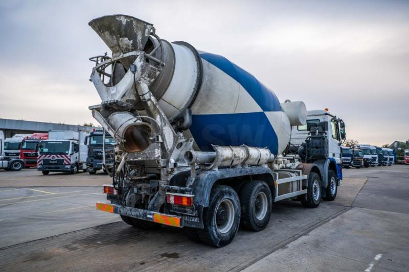 Mercedes ACTROS 4141 BB-MP2 + MIXER 9M3 - Camião betoneira: foto 4 Mercedes ACTROS 4141 BB-MP2 + MIXER 9M3 - Camião betoneira: foto 4