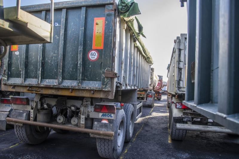 Mol K85F/20T/37ST/2 - Semi-reboque basculante: foto 4 Mol K85F/20T/37ST/2 - Semi-reboque basculante: foto 4