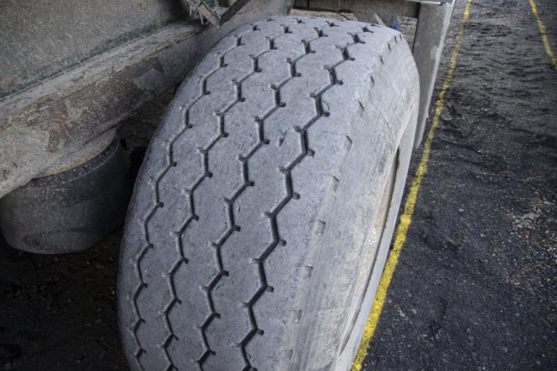 Mol K85F/20T/37ST- HYDR. DOOR - Semi-reboque basculante: foto 5 Mol K85F/20T/37ST- HYDR. DOOR - Semi-reboque basculante: foto 5