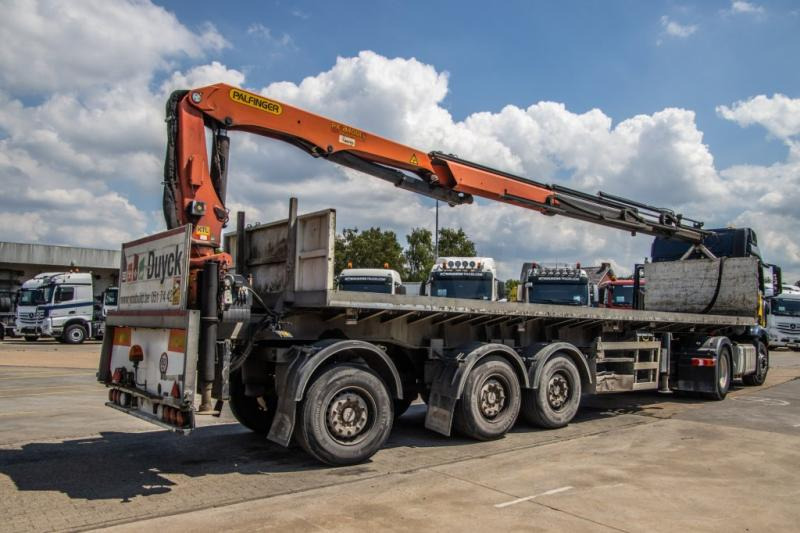 SYSTEM TRAILER CRANE/KRAN/GRUE-PALFINGER 24T/M+3EXT - Semi-reboque plataforma/ Caixa aberta: foto 2 SYSTEM TRAILER CRANE/KRAN/GRUE-PALFINGER 24T/M+3EXT - Semi-reboque plataforma/ Caixa aberta: foto 2