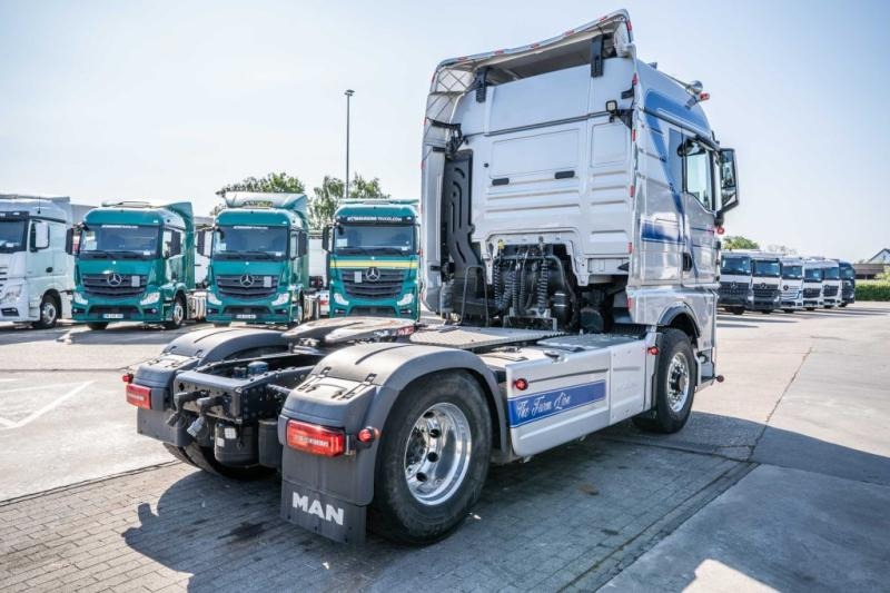 MAN TGX 18.510 XLX BLS -4x4H+HYDR.+INTARDER - Tractor: foto 5 MAN TGX 18.510 XLX BLS -4x4H+HYDR.+INTARDER - Tractor: foto 5