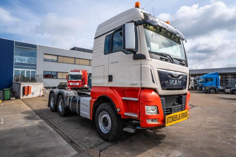 MAN TGX 33.560 XLX BLS+BIG AXLES+INTARDER - Tractor: foto 2 MAN TGX 33.560 XLX BLS+BIG AXLES+INTARDER - Tractor: foto 2