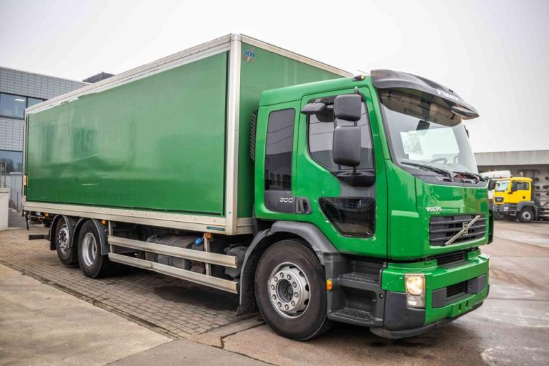Volvo FE 300-6x2 - Camião furgão: foto 2 Volvo FE 300-6x2 - Camião furgão: foto 2