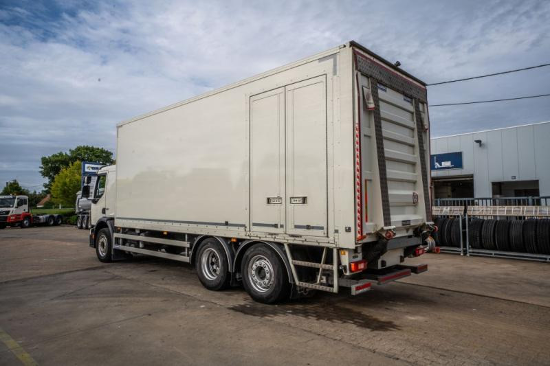 Volvo FE 320 -6X2 +DHOLLANDIA 2.5T- 194.400 KM - Camião furgão: foto 5 Volvo FE 320 -6X2 +DHOLLANDIA 2.5T- 194.400 KM - Camião furgão: foto 5