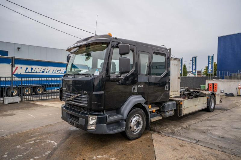 Volvo FL 240- 7p. + PALIFT - Camião polibenne: foto 1 Volvo FL 240- 7p. + PALIFT - Camião polibenne: foto 1
