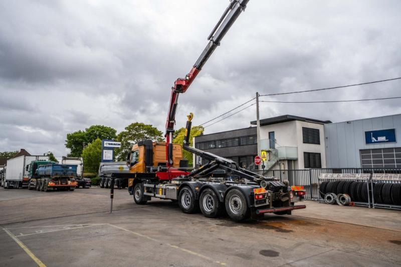 Volvo FMX 430-8x4+HMF 2820/6xhydr. - Camião polibenne, Camião grua: foto 5 Volvo FMX 430-8x4+HMF 2820/6xhydr. - Camião polibenne, Camião grua: foto 5