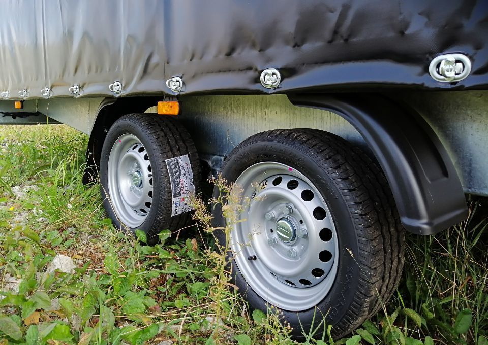 Besttrailers WARIOR ze stelażem i plandeką - Reboque de lona: foto 2 Besttrailers WARIOR ze stelażem i plandeką - Reboque de lona: foto 2