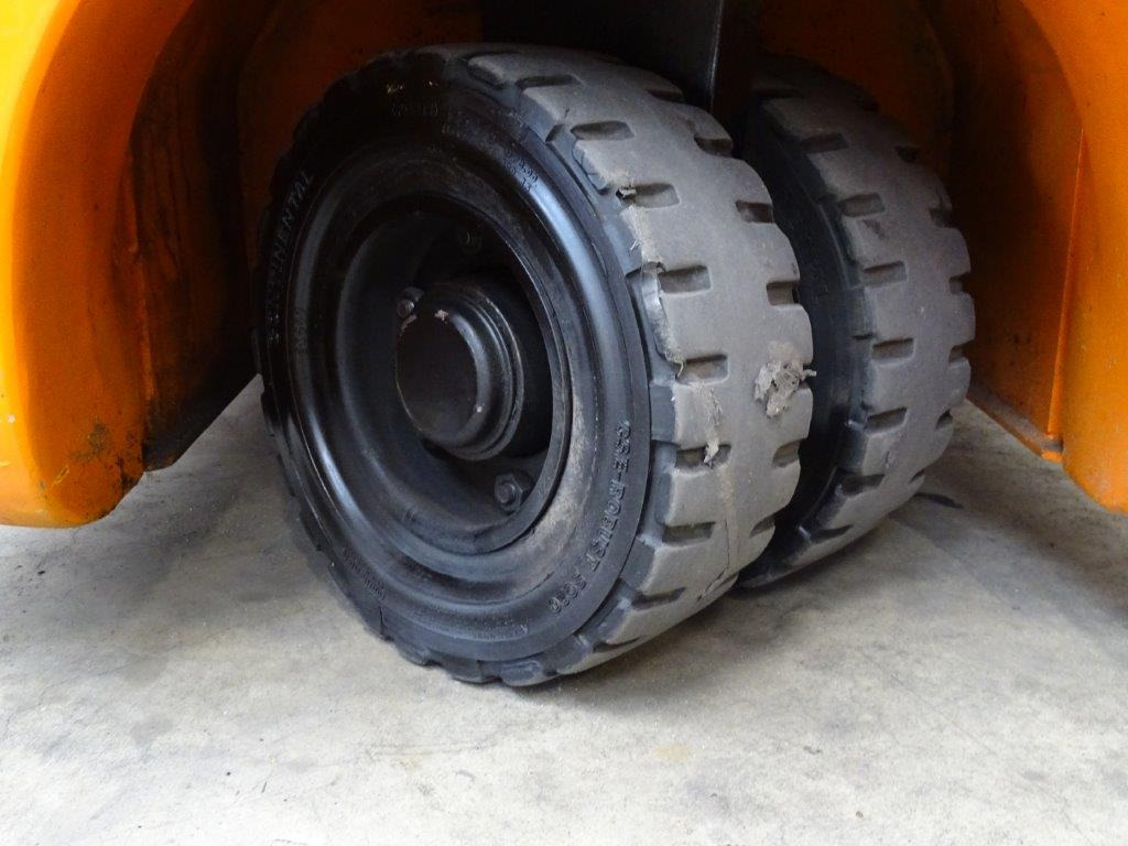 Doosan B18T-5 - TRIPLEX - Empilhadeira elétrica: foto 2 Doosan B18T-5 - TRIPLEX - Empilhadeira elétrica: foto 2