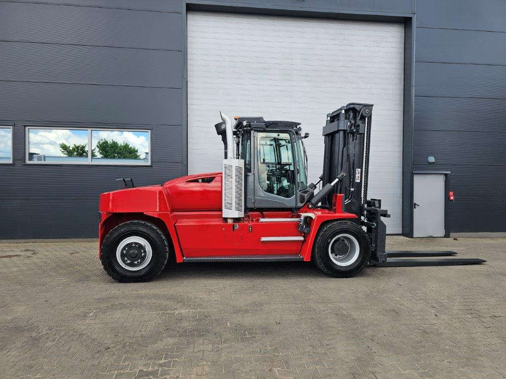 Kalmar DCG160-12 - Drehsitz - Empilhadeira a diesel: foto 3 Kalmar DCG160-12 - Drehsitz - Empilhadeira a diesel: foto 3
