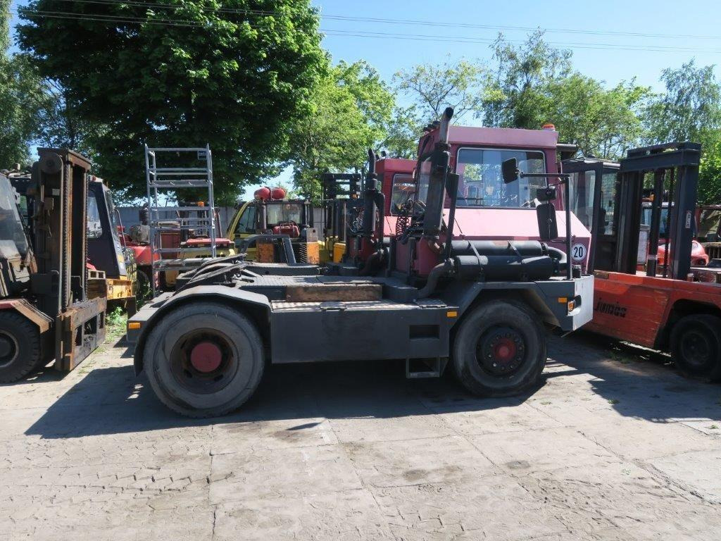 Terberg 170-20 - Tractor de terminal: foto 1 Terberg 170-20 - Tractor de terminal: foto 1