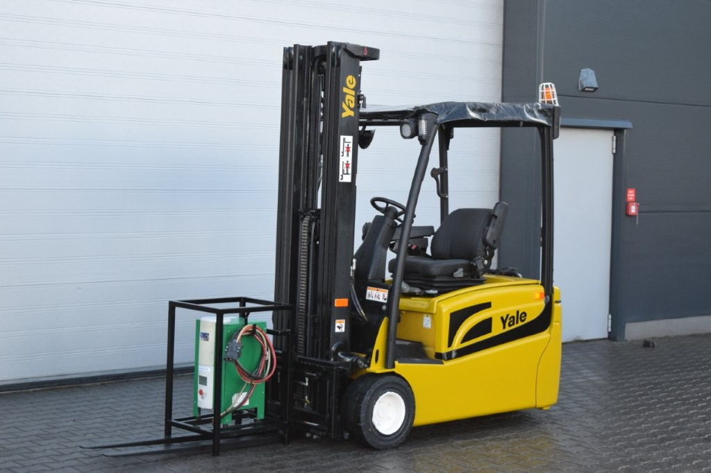 Yale ERP16VT - TRIPLEX - Empilhadeira elétrica: foto 1 Yale ERP16VT - TRIPLEX - Empilhadeira elétrica: foto 1