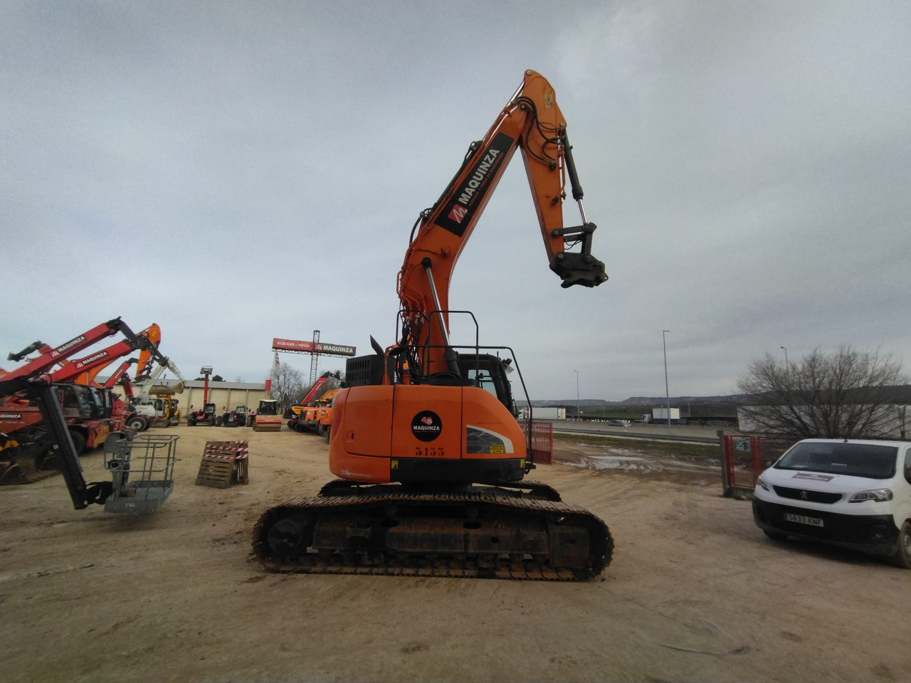DOOSAN DX235LCR - Escavadora de rastos: foto 3 DOOSAN DX235LCR - Escavadora de rastos: foto 3