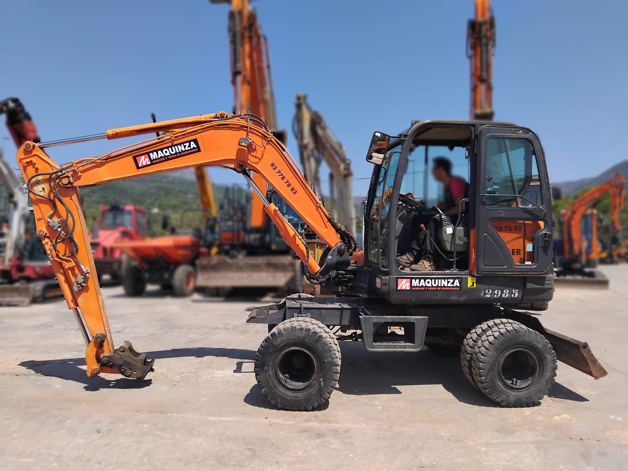 DOOSAN DX55W - Mini escavadeira: foto 2 DOOSAN DX55W - Mini escavadeira: foto 2