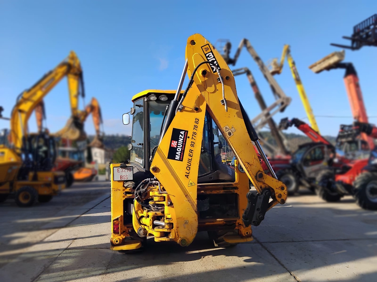 JCB 3CX-4T - Retroescavadeira: foto 2 JCB 3CX-4T - Retroescavadeira: foto 2