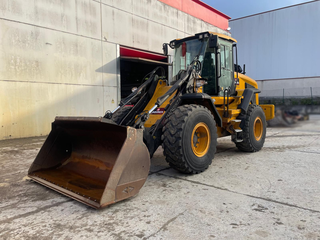 Pá carregadora de rodas JCB 427 HT S5: foto 6