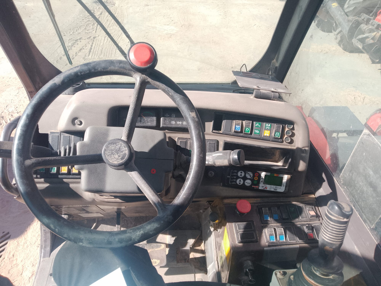 Empilhador telescópico MANITOU MRT1635: foto 14 Empilhador telescópico MANITOU MRT1635: foto 14