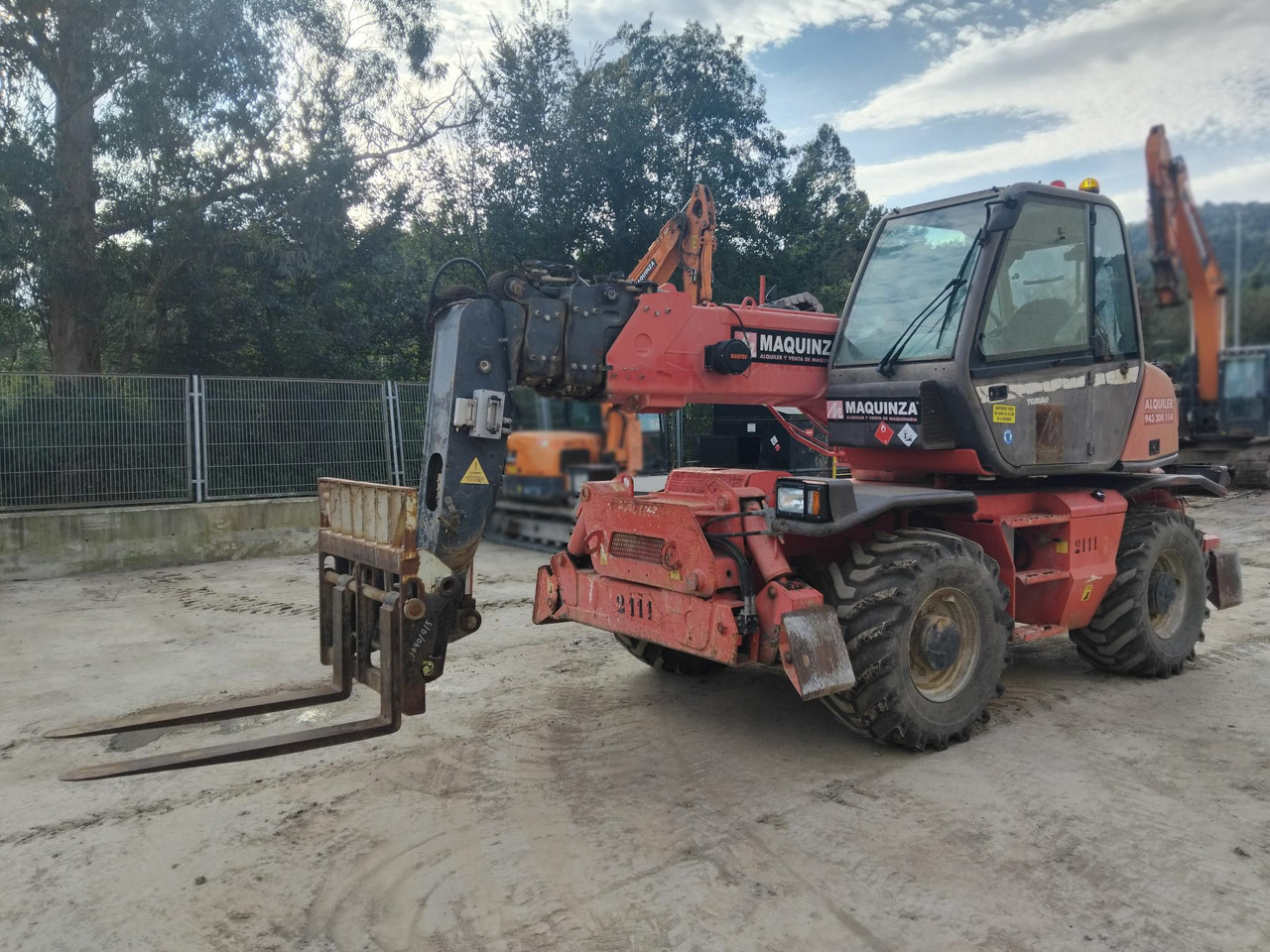 MANITOU MRT1742 - Empilhador telescópico: foto 4 MANITOU MRT1742 - Empilhador telescópico: foto 4