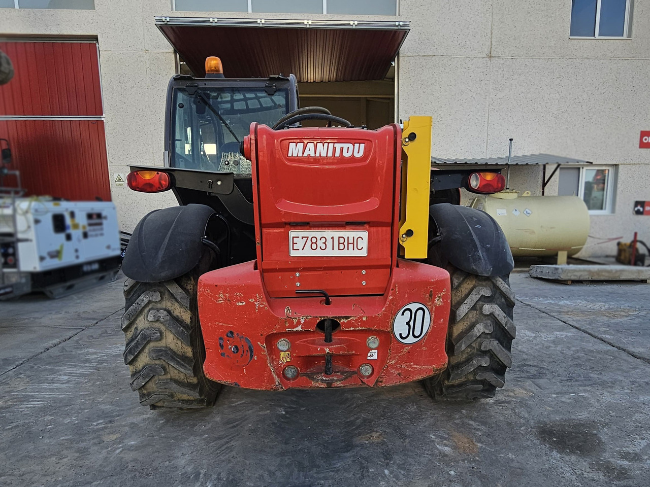 MANITOU MT1335 EASY 75D - Empilhador telescópico: foto 4 MANITOU MT1335 EASY 75D - Empilhador telescópico: foto 4
