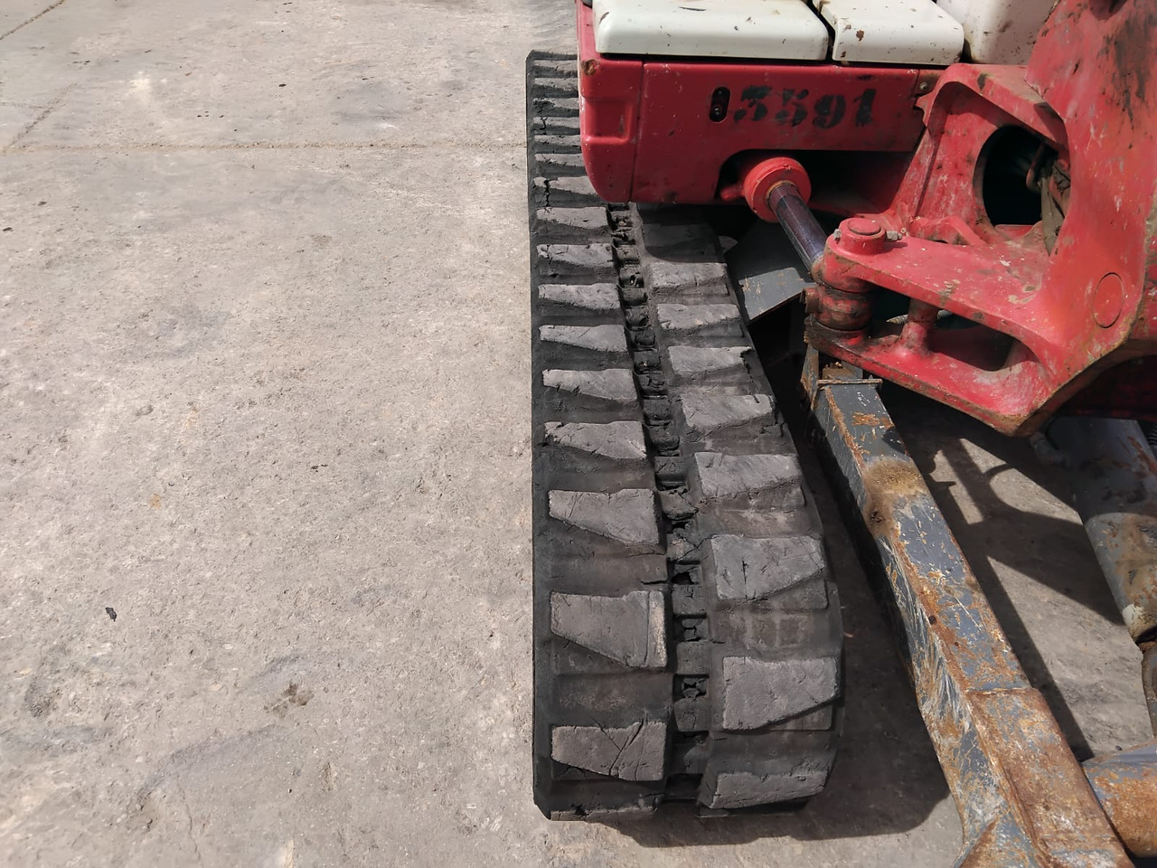 Mini escavadeira TAKEUCHI TB250: foto 12