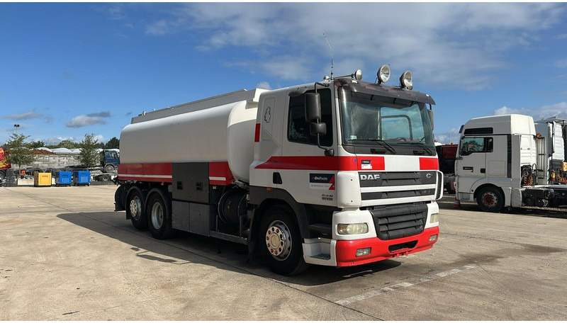 DAF CF 85.430 (20270 LITERS / EURO 3 / TOP CONDITION !!! / PARFAIT ETAT / 6X2 / BOITE MANUELLE) - Caminhão tanque: foto 3 DAF CF 85.430 (20270 LITERS / EURO 3 / TOP CONDITION !!! / PARFAIT ETAT / 6X2 / BOITE MANUELLE) - Caminhão tanque: foto 3