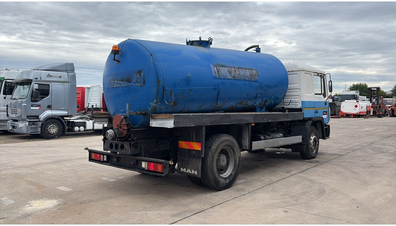 MAN 18.232 (MANUAL PUMP / POMPE MANUELLE / 11.000L) - Caminhão limpa fossa: foto 5 MAN 18.232 (MANUAL PUMP / POMPE MANUELLE / 11.000L) - Caminhão limpa fossa: foto 5