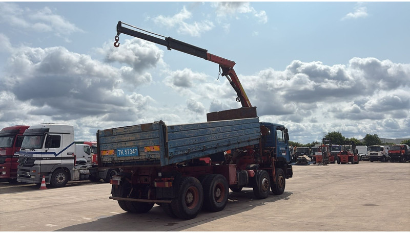 MAN 35.362 (6 CYLINDER / MANUAL PUMP / 8X4 / FALFINGER CRANE PK80 / STEEL SUSP.) - Camião basculante, Camião grua: foto 4 MAN 35.362 (6 CYLINDER / MANUAL PUMP / 8X4 / FALFINGER CRANE PK80 / STEEL SUSP.) - Camião basculante, Camião grua: foto 4