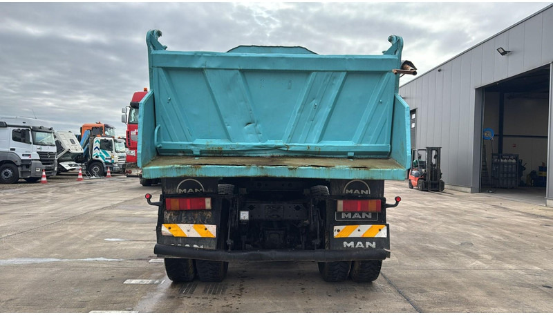 Camião basculante MAN 35.414 (6 CYLINDER / GOOD CONDITION / 8X4 / BIG AXLE / STEEL SUSP.): foto 8 Camião basculante MAN 35.414 (6 CYLINDER / GOOD CONDITION / 8X4 / BIG AXLE / STEEL SUSP.): foto 8