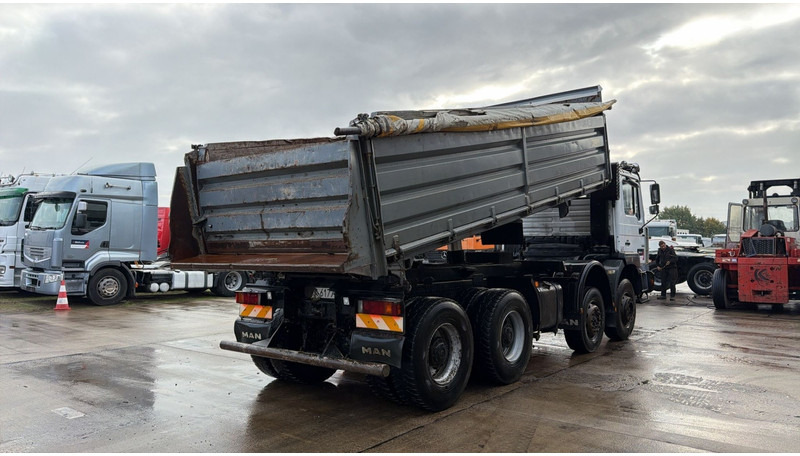 MAN 41.414 (BIG AXLES / 41 TONS / GRAND PONT / LAMES / 6 CYLINDER) - Camião basculante: foto 4 MAN 41.414 (BIG AXLES / 41 TONS / GRAND PONT / LAMES / 6 CYLINDER) - Camião basculante: foto 4