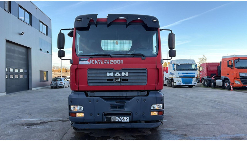 MAN TGA 26.360 (6X4 / STEEL SUSP / LAMES / MANUAL PUMP / BOITE MANUELLE / MANUAL GEARBOX) - Camião de caixa aberta/ Plataforma: foto 5 MAN TGA 26.360 (6X4 / STEEL SUSP / LAMES / MANUAL PUMP / BOITE MANUELLE / MANUAL GEARBOX) - Camião de caixa aberta/ Plataforma: foto 5