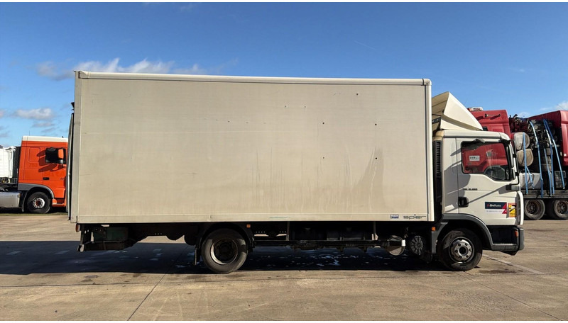 MAN TGL 8.180 (MANUAL GEARBOX / BOITE MANUELLE / CAMION BELGE / BELGIAN TRUCK) - Camião furgão: foto 3 MAN TGL 8.180 (MANUAL GEARBOX / BOITE MANUELLE / CAMION BELGE / BELGIAN TRUCK) - Camião furgão: foto 3