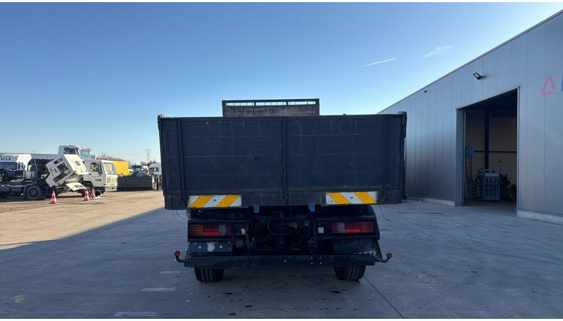 Mercedes-Benz ACTROS 2535 (EPS / BENNE / TIPPER / 8 ROUES / 3 PEDALES) - Camião basculante: foto 5 Mercedes-Benz ACTROS 2535 (EPS / BENNE / TIPPER / 8 ROUES / 3 PEDALES) - Camião basculante: foto 5