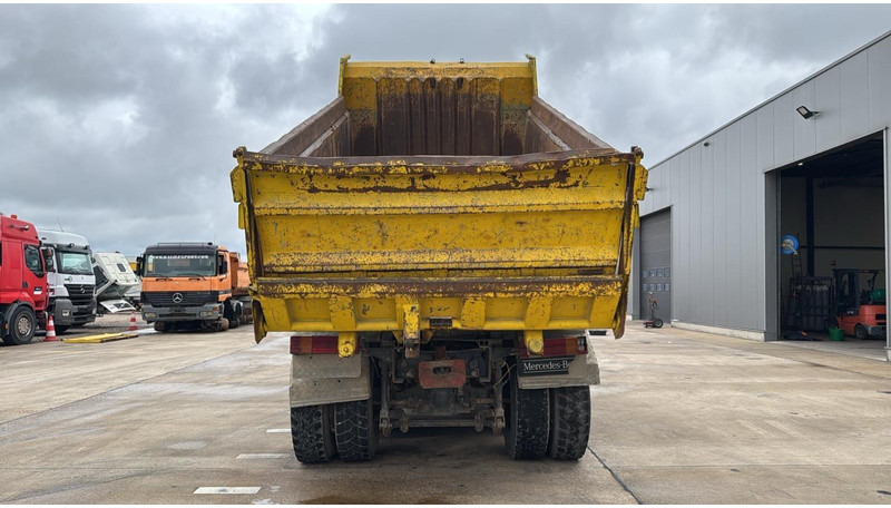 Mercedes-Benz ACTROS 2640 (EPS / LAMES / GRAND PONT / 6X4 / 3 PEDALES) - Camião basculante: foto 5 Mercedes-Benz ACTROS 2640 (EPS / LAMES / GRAND PONT / 6X4 / 3 PEDALES) - Camião basculante: foto 5