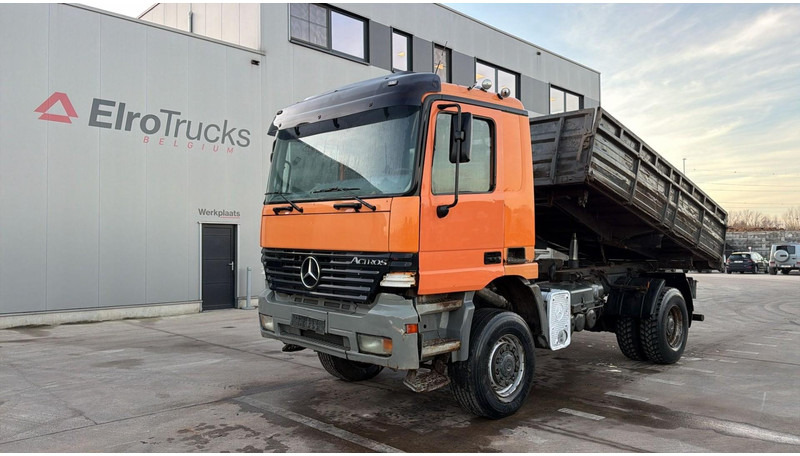 Mercedes-Benz Actros 1840 (EPS / 4X4 / LAMES / GRAND PONT / STEEL SUSP. / BIG AXLE / ALLRAD) - Camião basculante: foto 1 Mercedes-Benz Actros 1840 (EPS / 4X4 / LAMES / GRAND PONT / STEEL SUSP. / BIG AXLE / ALLRAD) - Camião basculante: foto 1