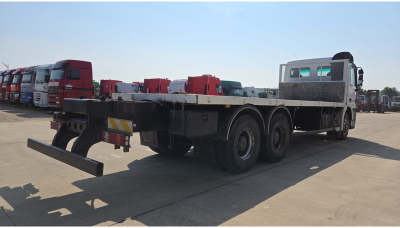 Mercedes-Benz Actros 2636 (6X4 / LAMES / GRAND PONT / MP2 / STEEL SUSP. / BOITE MANUELLE / MANUAL GEARBOX / 9M CHASSIS !!!) - Camião de caixa aberta/ Plataforma: foto 5 Mercedes-Benz Actros 2636 (6X4 / LAMES / GRAND PONT / MP2 / STEEL SUSP. / BOITE MANUELLE / MANUAL GEARBOX / 9M CHASSIS !!!) - Camião de caixa aberta/ Plataforma: foto 5