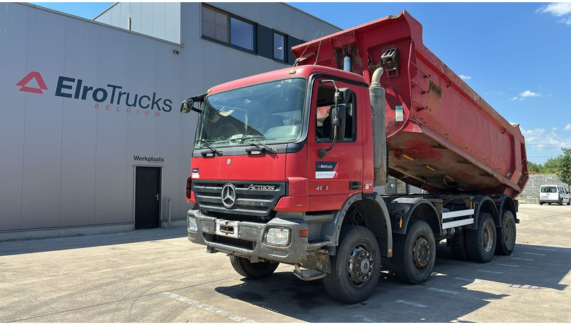 Mercedes-Benz Actros 4141 (8X6 / LAMES / STEEL / BIG AXLE / GRAND PONT / TAMBOURS / MANUAL GETRIEBE / MANUAL GEARBOX) - Camião basculante: foto 1 Mercedes-Benz Actros 4141 (8X6 / LAMES / STEEL / BIG AXLE / GRAND PONT / TAMBOURS / MANUAL GETRIEBE / MANUAL GEARBOX) - Camião basculante: foto 1