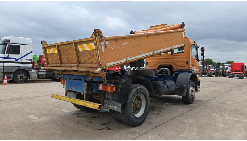 Mercedes-Benz Atego 1928 (PARFAIT ETAT / BOITE MANUELLE / GRAND PONT / LAMES) - Camião basculante: foto 5 Mercedes-Benz Atego 1928 (PARFAIT ETAT / BOITE MANUELLE / GRAND PONT / LAMES) - Camião basculante: foto 5