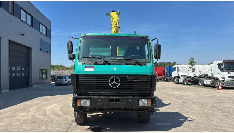 Mercedes-Benz SK 1722 (4X4 / LAMES / GRAND PONT / GRUE / TRES PROPRE / BIG HUB / STEEL SUSP. / V6) - Camião basculante, Camião grua: foto 2 Mercedes-Benz SK 1722 (4X4 / LAMES / GRAND PONT / GRUE / TRES PROPRE / BIG HUB / STEEL SUSP. / V6) - Camião basculante, Camião grua: foto 2