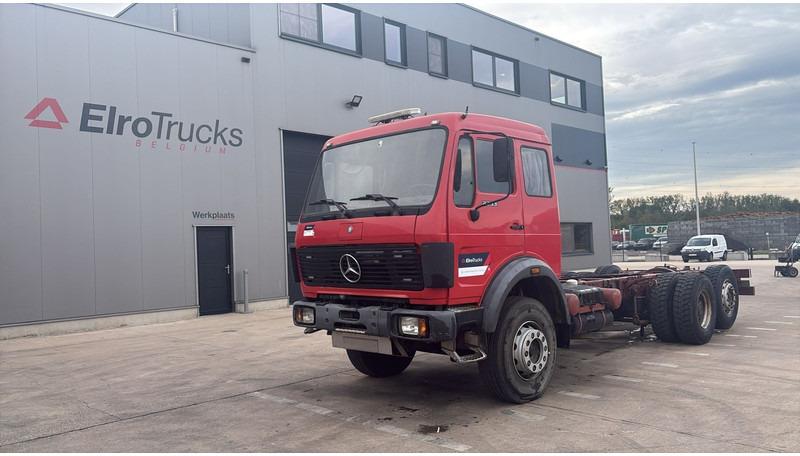 Mercedes-Benz SK 2233 (GRAND PONT / V8 AVEC 2X TURBO / BIG AXLE) - Camião chassi: foto 1 Mercedes-Benz SK 2233 (GRAND PONT / V8 AVEC 2X TURBO / BIG AXLE) - Camião chassi: foto 1