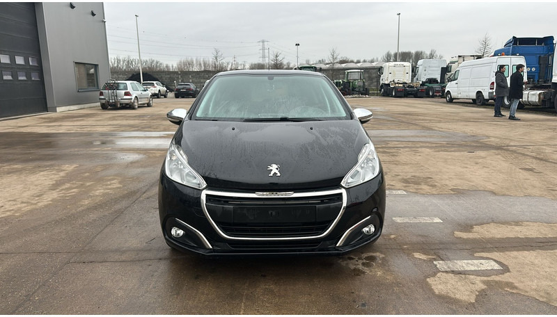 Peugeot 208 (BELGIAN CAR / AIRCO / 5 DOORS / PETROL) - Hatchback: foto 3 Peugeot 208 (BELGIAN CAR / AIRCO / 5 DOORS / PETROL) - Hatchback: foto 3