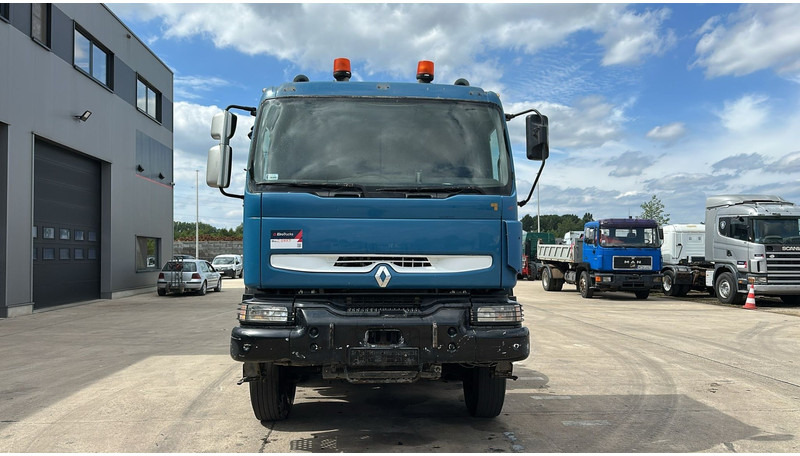 Renault KERAX 420 (8X4 / GRAND PONT / LAMES / BOITE MANUELLE / BONNE ETAT) - Camião chassi: foto 2 Renault KERAX 420 (8X4 / GRAND PONT / LAMES / BOITE MANUELLE / BONNE ETAT) - Camião chassi: foto 2