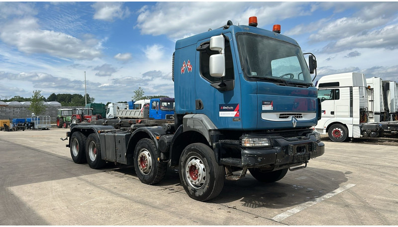 Renault KERAX 420 (8X4 / GRAND PONT / LAMES / BOITE MANUELLE / BONNE ETAT) - Camião chassi: foto 3 Renault KERAX 420 (8X4 / GRAND PONT / LAMES / BOITE MANUELLE / BONNE ETAT) - Camião chassi: foto 3