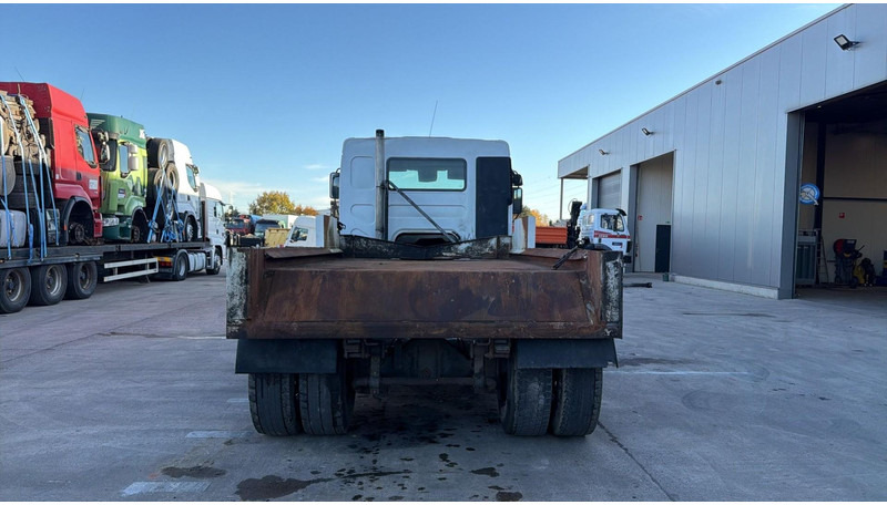 Renault PREMIUM 260 (POMPE MANUELLE / MANUAL PUMP / GRAND PONT / LAMES / STEEL SUSP.) - Camião de caixa aberta/ Plataforma: foto 5 Renault PREMIUM 260 (POMPE MANUELLE / MANUAL PUMP / GRAND PONT / LAMES / STEEL SUSP.) - Camião de caixa aberta/ Plataforma: foto 5