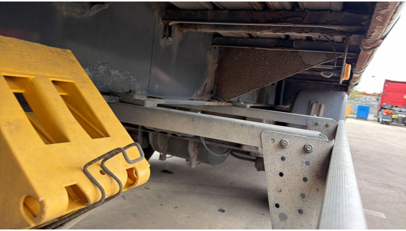 Leasing de Renders ROC 16.27 NA (X-STEERING / BE TRAILER / BELGIAN TRAILER / BPW AXLES) Renders ROC 16.27 NA (X-STEERING / BE TRAILER / BELGIAN TRAILER / BPW AXLES): foto 19 Leasing de Renders ROC 16.27 NA (X-STEERING / BE TRAILER / BELGIAN TRAILER / BPW AXLES) Renders ROC 16.27 NA (X-STEERING / BE TRAILER / BELGIAN TRAILER / BPW AXLES): foto 19