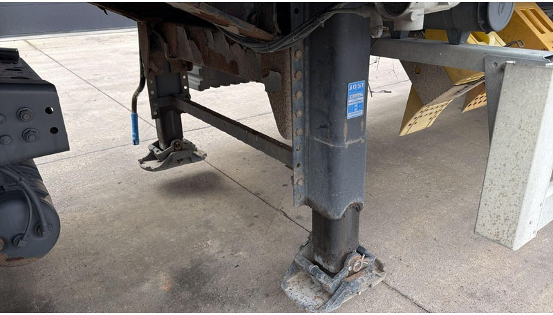 Leasing de Renders ROC 16.27 NA (X-STEERING / BE TRAILER / BELGIAN TRAILER / BPW AXLES) Renders ROC 16.27 NA (X-STEERING / BE TRAILER / BELGIAN TRAILER / BPW AXLES): foto 20 Leasing de Renders ROC 16.27 NA (X-STEERING / BE TRAILER / BELGIAN TRAILER / BPW AXLES) Renders ROC 16.27 NA (X-STEERING / BE TRAILER / BELGIAN TRAILER / BPW AXLES): foto 20