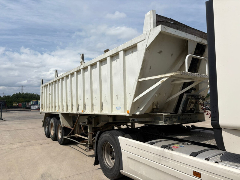 Stas FREINS TAMBOUR / DRUM BRAKES (REMORQUE FRANCAIS / FREINS TAMBOURS / DRUM BRAKES) - Semi-reboque basculante: foto 2 Stas FREINS TAMBOUR / DRUM BRAKES (REMORQUE FRANCAIS / FREINS TAMBOURS / DRUM BRAKES) - Semi-reboque basculante: foto 2