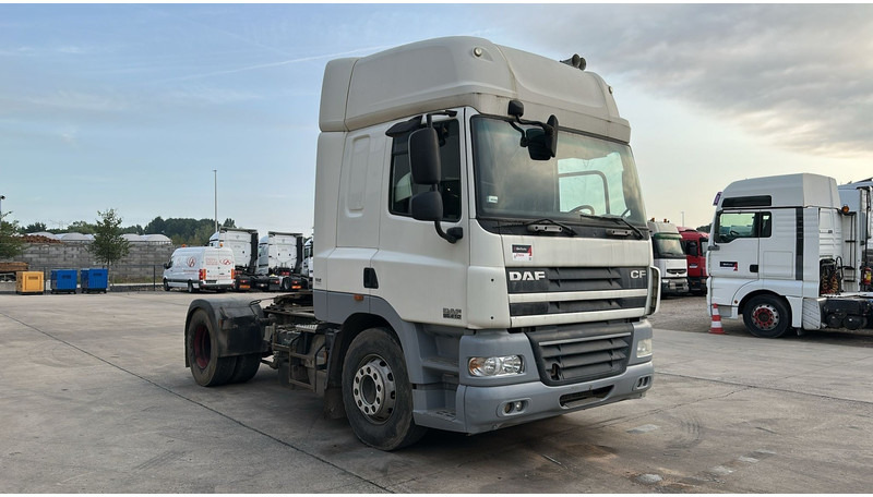 DAF 85 CF 410 (BOITE MANUELLE / MANUAL GEARBOX / GOOD CONDITION / BONNE ETAT) - Tractor: foto 3 DAF 85 CF 410 (BOITE MANUELLE / MANUAL GEARBOX / GOOD CONDITION / BONNE ETAT) - Tractor: foto 3